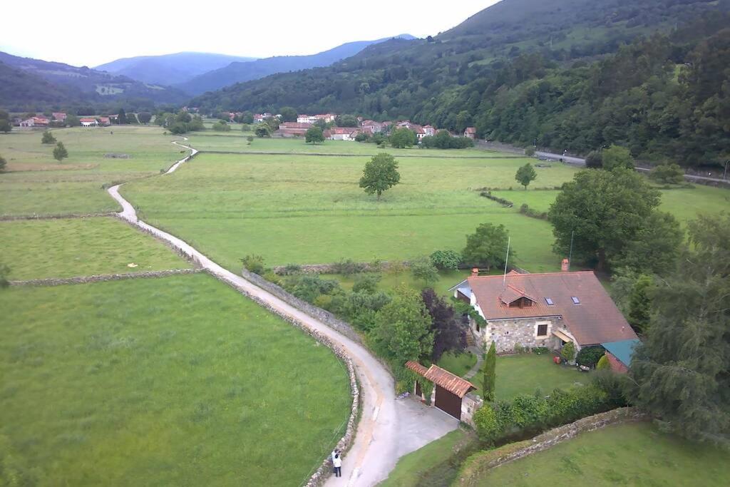 Casa Las Lindes Valle De Cabuerniga , Cantabria Buitenkant foto